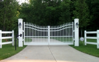 Ornamental White Estate Gate with Quad Finials EFS-10